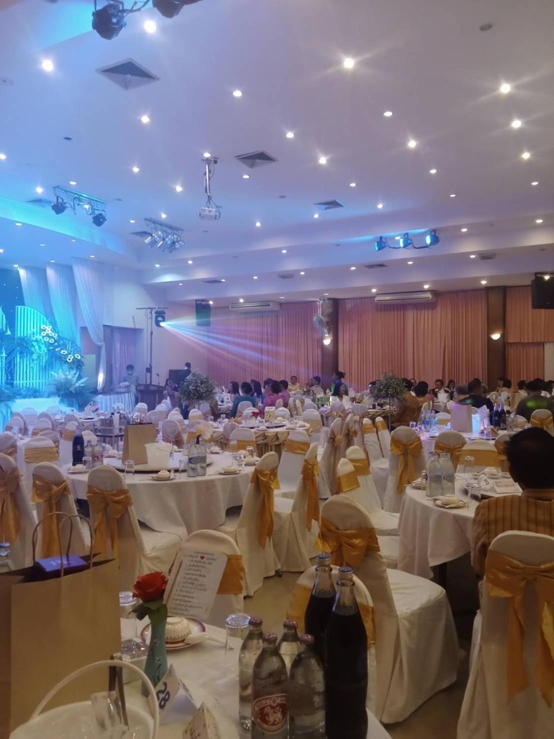 Kumphawapi Kp Hotel Udonthani מראה חיצוני תמונה